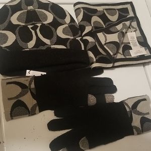 COACH SIGNATURE 3 PIECE WINTER SET COLLECTION